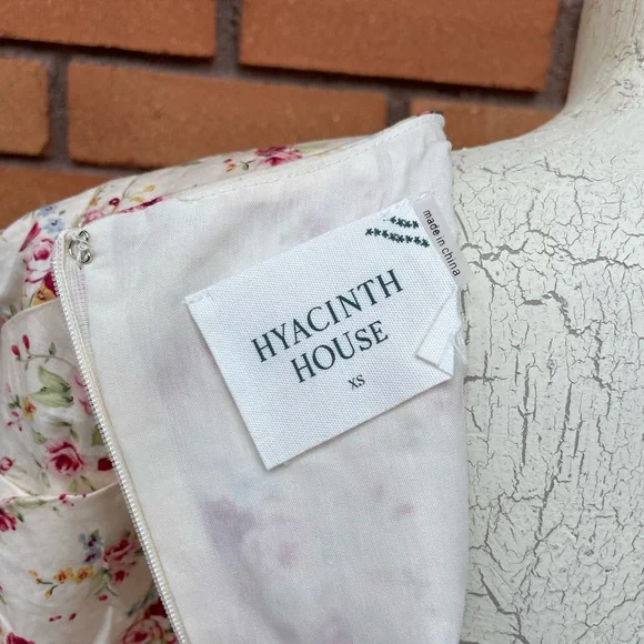 NWT Hyacinth House Floral Peplum Blouse Size XS - Picture 11 of 16